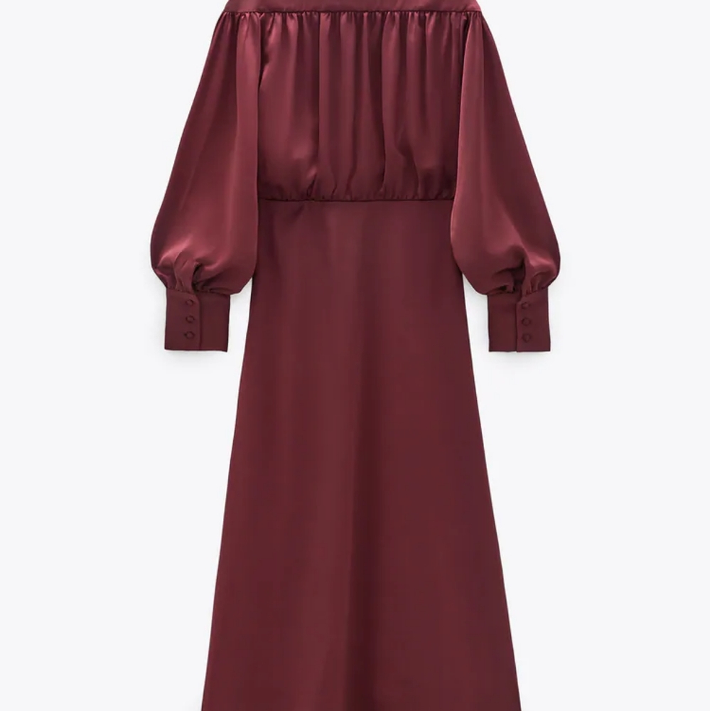 NWTs zara burgundy satin dress - Picture 3 of 9